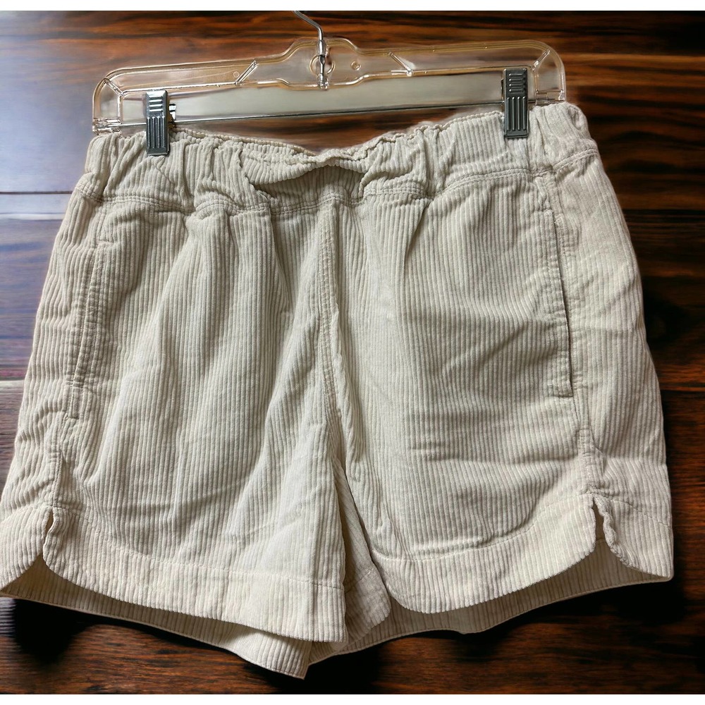 *SOLD* AYR women’s corduroy staycation shorts. Size small